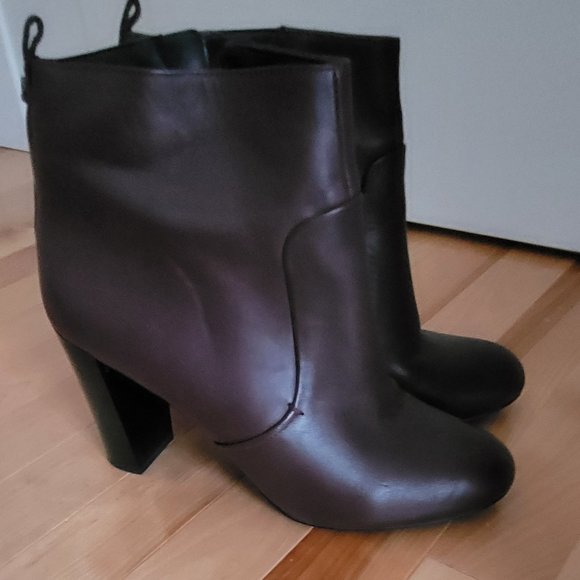 Nine West Burgundy Leather booties - Picture 5 of 8